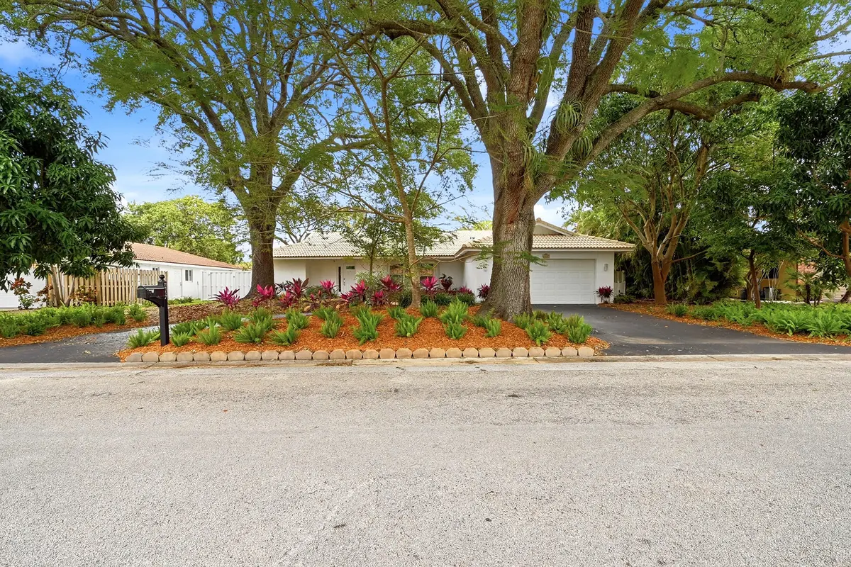 01_stl_1879 at 8857 NW 3rd Place, Coral Springs