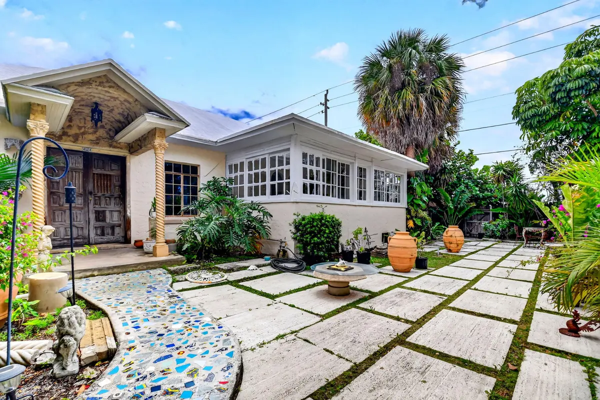 36-web-or-mls-DSC_1267 at 424 Oxford Street, West Palm Beach