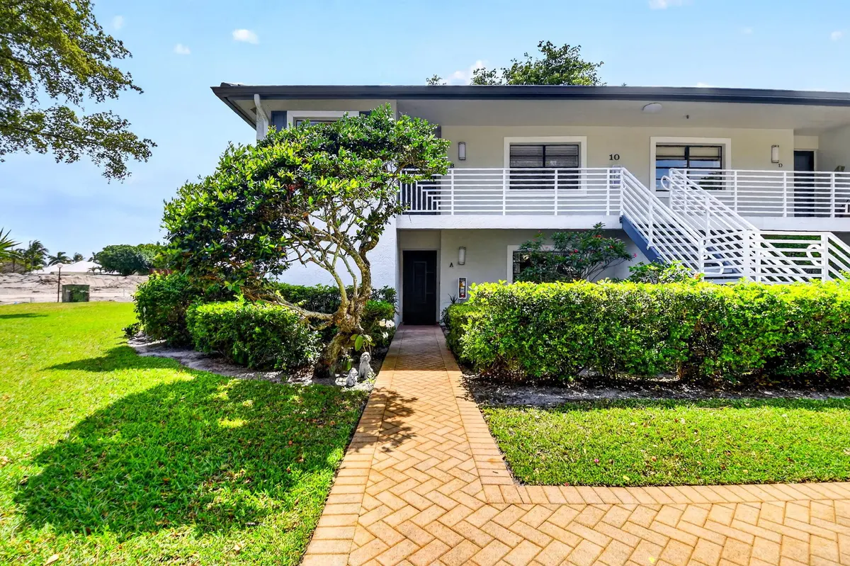 Front at 10 Southport Lane A, Boynton Beach