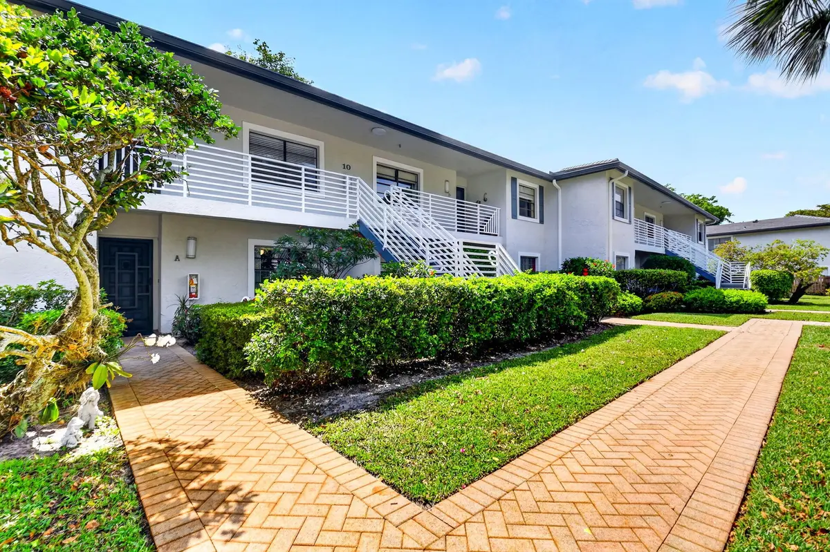 Front at 10 Southport Lane A, Boynton Beach