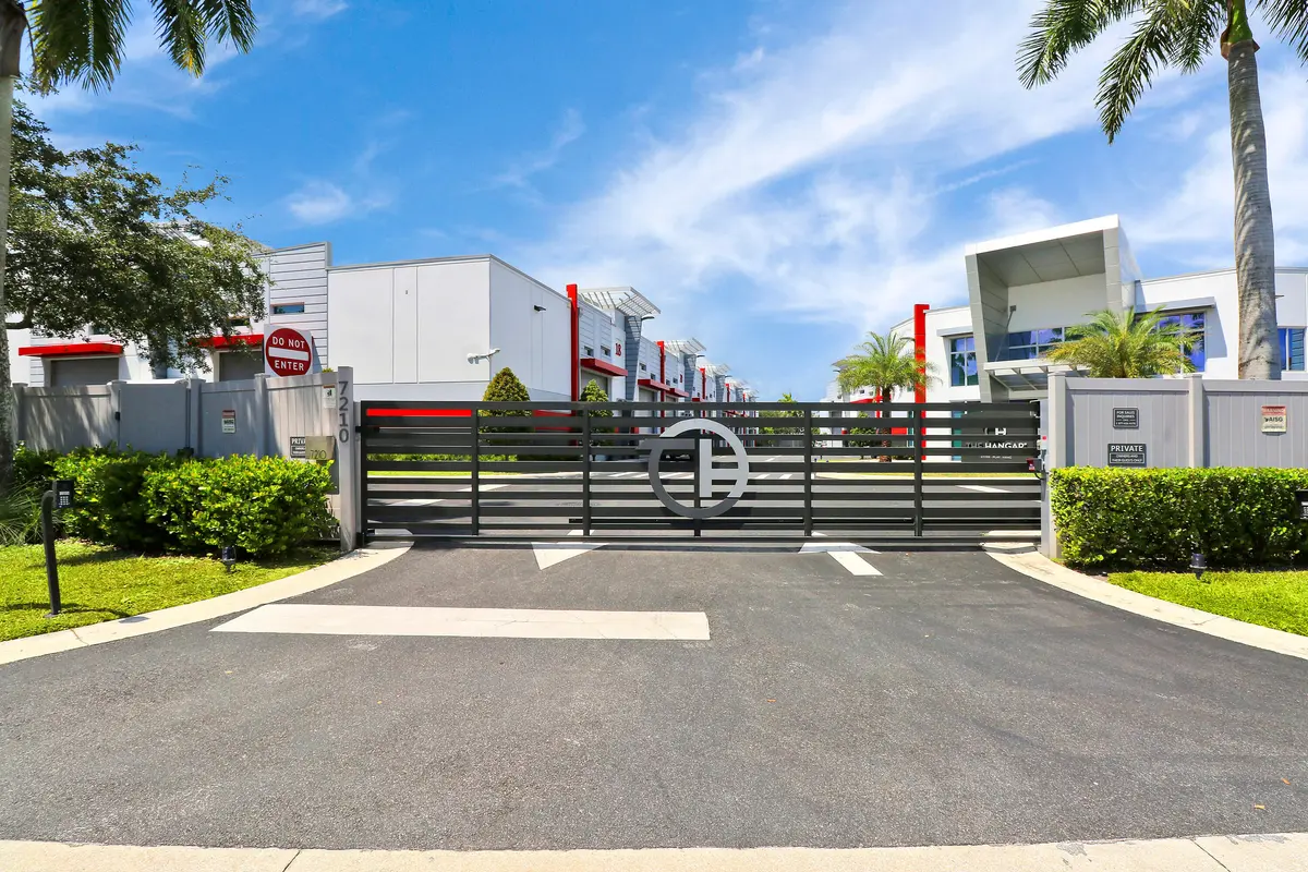 House1-9 at 7210 Haverhill Business Parkway 31 & 32, Riviera Beach
