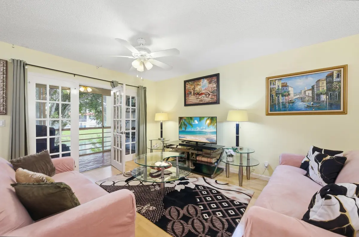 Living room at 112 Lake Anne Drive, West Palm Beach