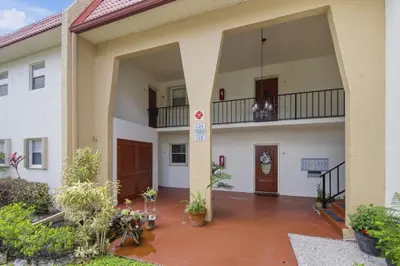 112 Lake Anne Drive, West Palm Beach – sold