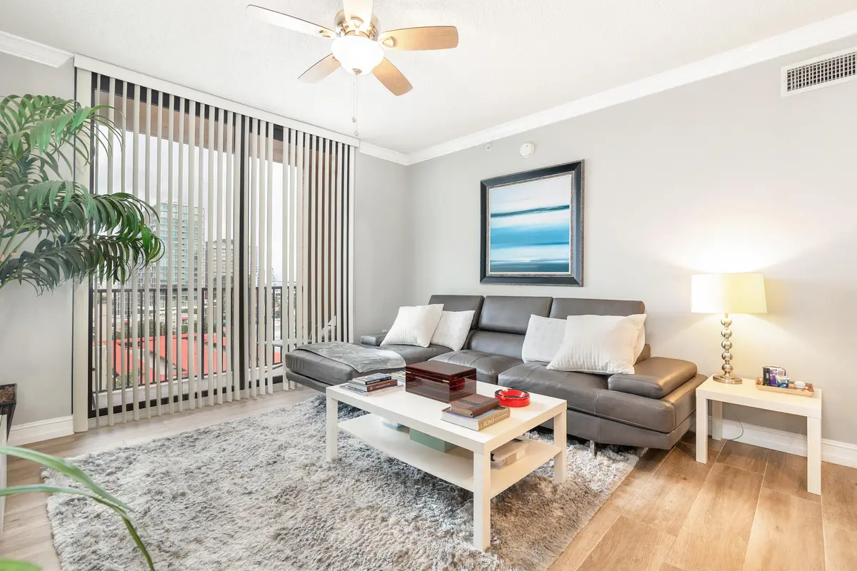 low-3 at 651 Okeechobee Boulevard 1006, West Palm Beach