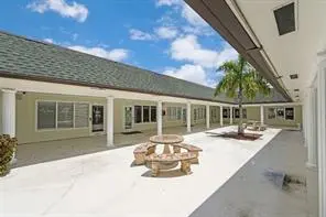 Bar/Tavern/Lounge, Deli/Catering, Food & Beverage, Hospitality, Recreation, Restaurant in West Palm Beach – business for sale in West Palm Beach, FL