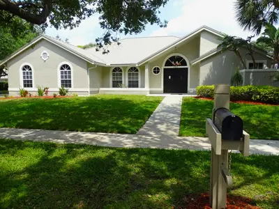 6325 Winding Lake Drive, Jupiter – Single Family Residence for rent