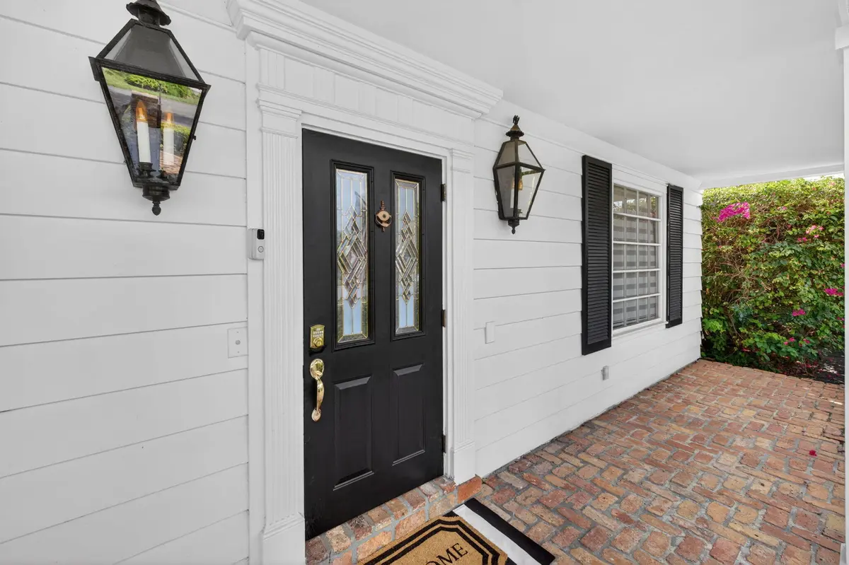6-web-or-mls-A699A9837 at 4524 NE 22nd Road, Fort Lauderdale
