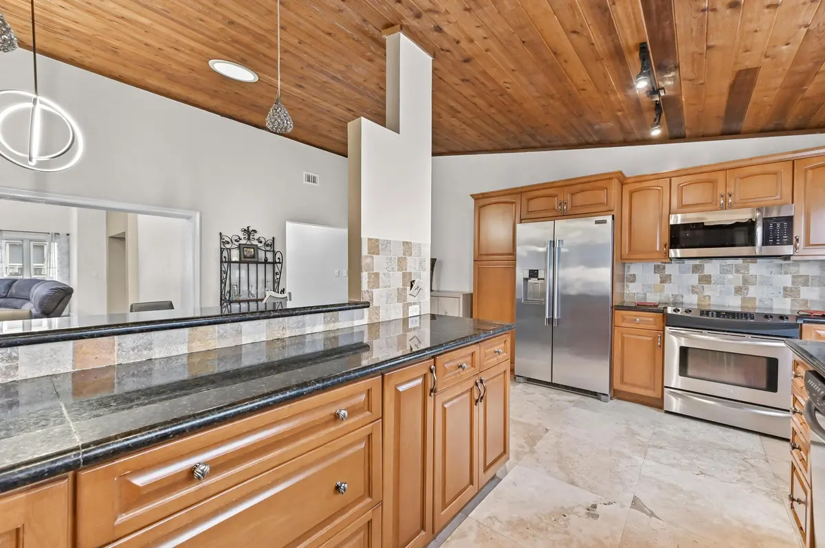 18 Kitchen 02 at 263 NW 48th Avenue, Deerfield Beach