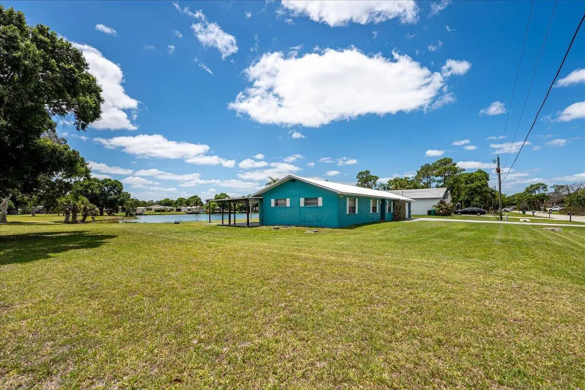 05-DSC4687 at 6901 Salerno Road, Fort Pierce