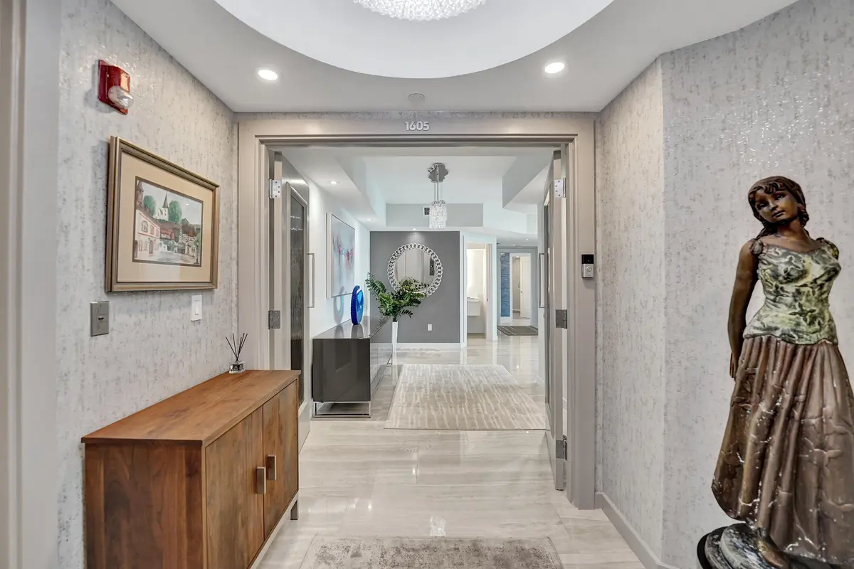 DSC06235 at 2845 NE 9th Street Ph5, Fort Lauderdale