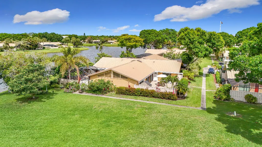41961_69e00bf265bf3_04.15.2026_image-2 at 5713 Golden Eagle Circle, Palm Beach Gardens
