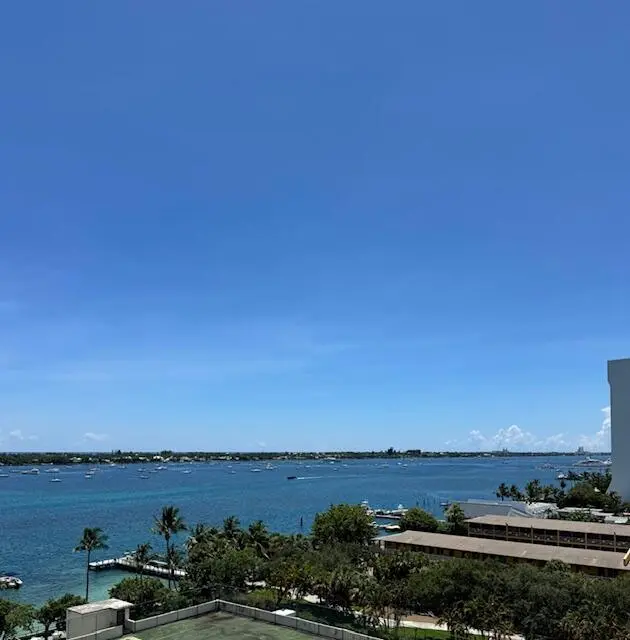 IMG_6675 at 5600 N Flagler Drive 904, West Palm Beach