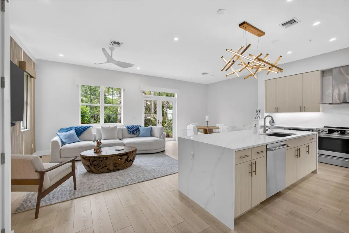 10-web-or-mls-5D1A4354 at 130 Water Pointe Place 7, Jupiter