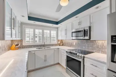 3212 S Ocean Boulevard 606-a, Highland Beach – sold