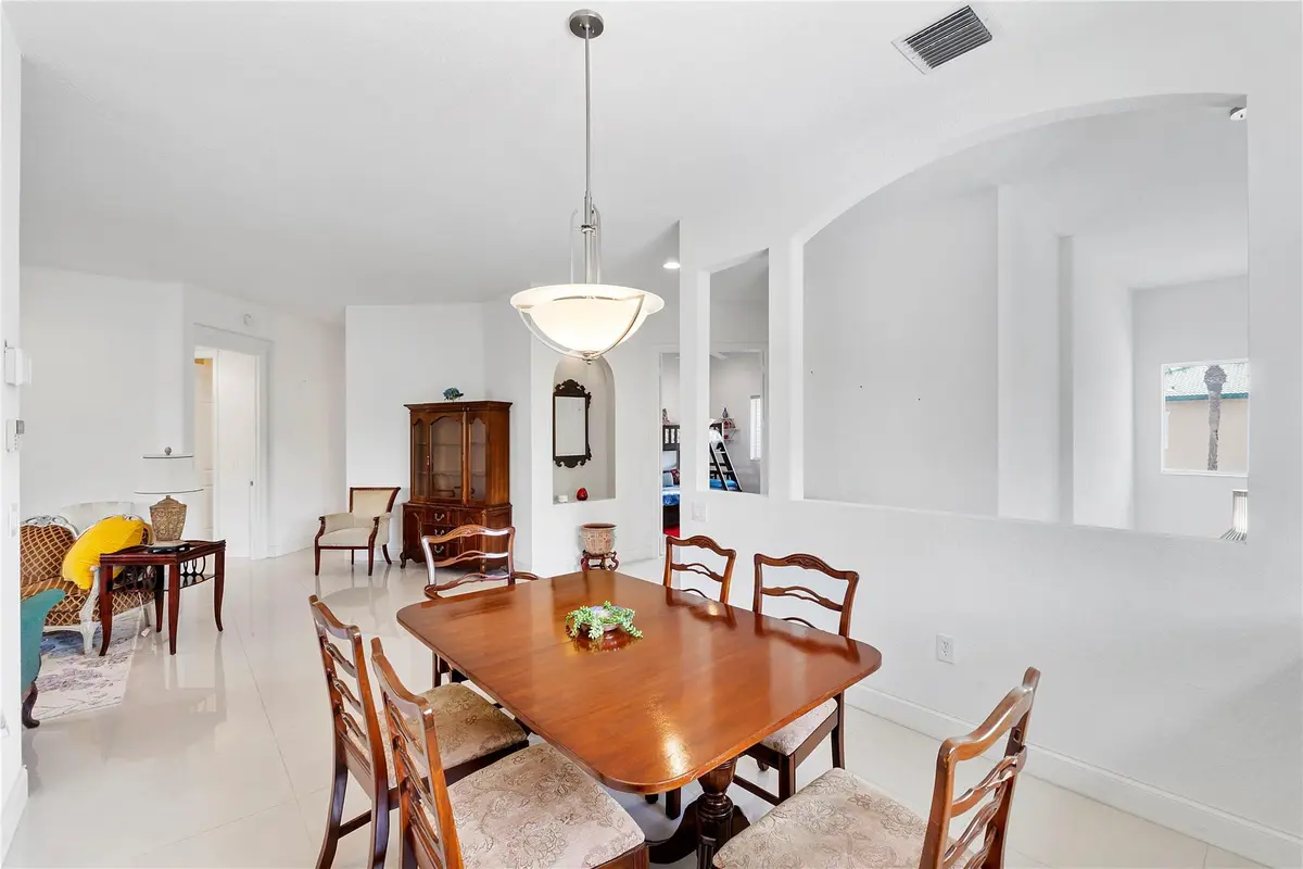 Photo 7 at 7940 Exeter Circle 201, Tamarac