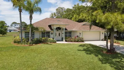 3018 SE Dalhart Road, Port St. Lucie – sold