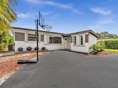 2003 N 42nd Avenue, Hollywood – sold