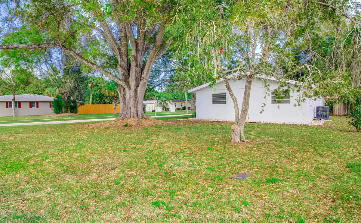 Photo 5 at 3105 18th Street, Vero Beach