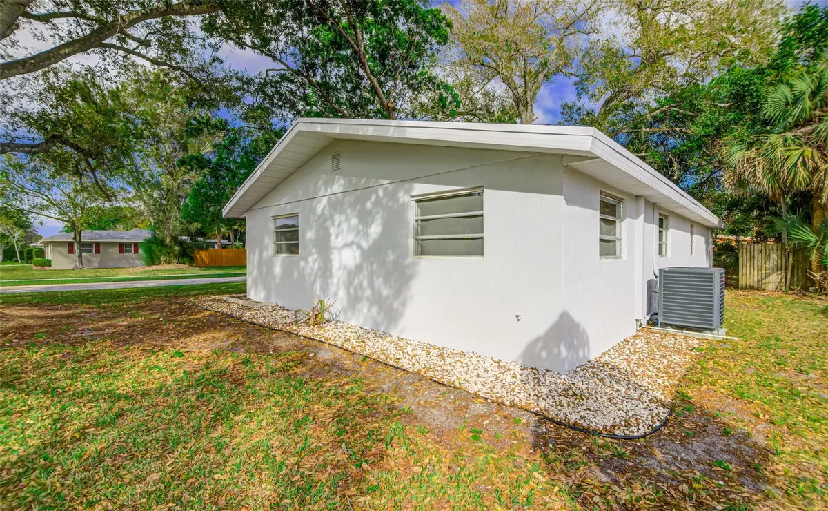 Photo 6 at 3105 18th Street, Vero Beach