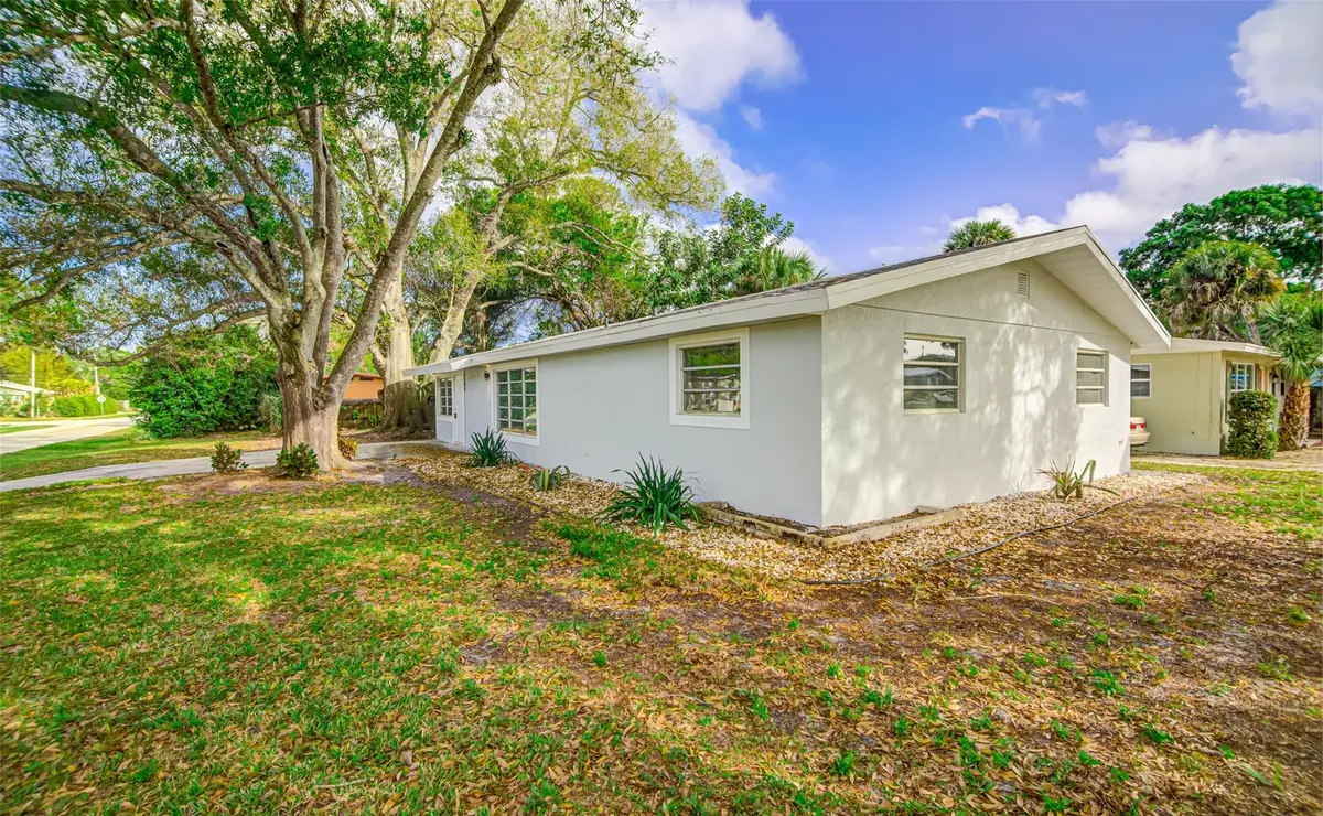 Photo 7 at 3105 18th Street, Vero Beach