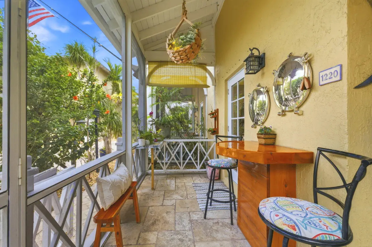 6-web-or-mls-DSC03222_decluttered at 1220 W Las Olas Boulevard 1220, Fort Lauderdale