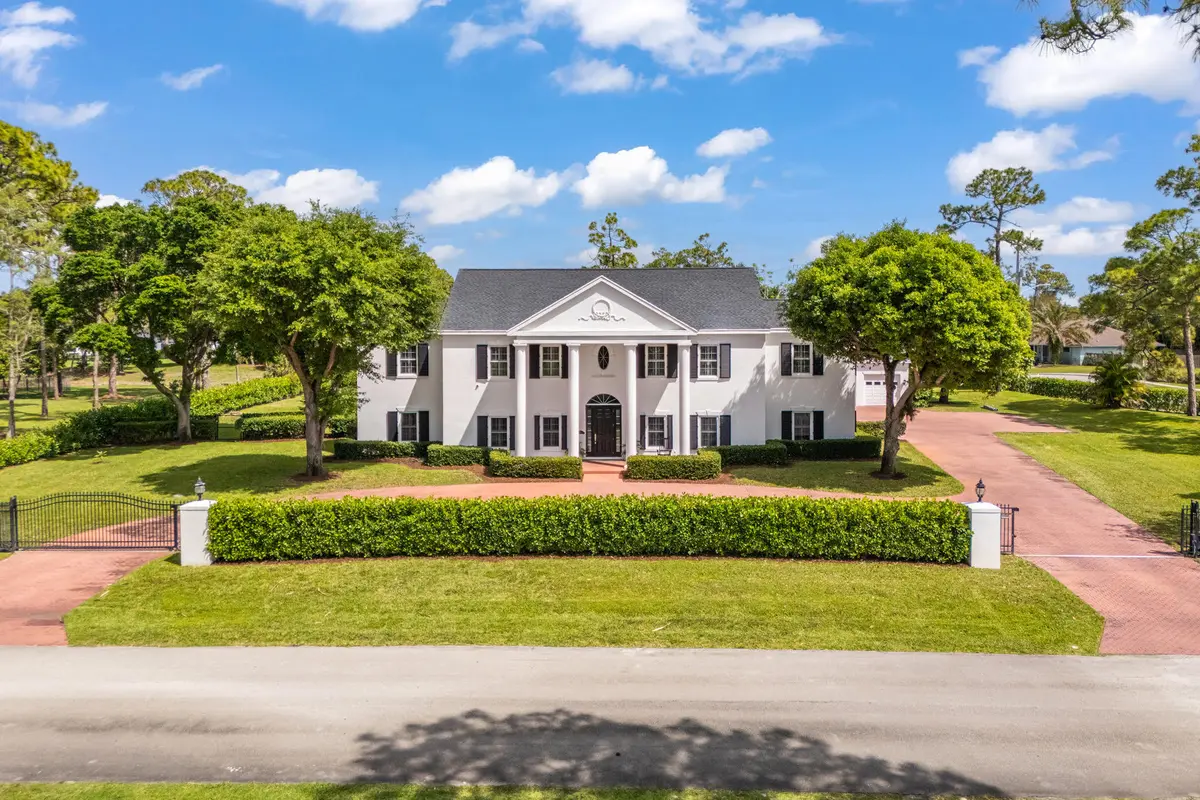 PHOTO at 14990 Horseshoe Trace, Wellington