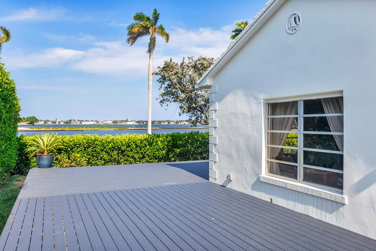 low-44 at 185 Almeria Road, West Palm Beach