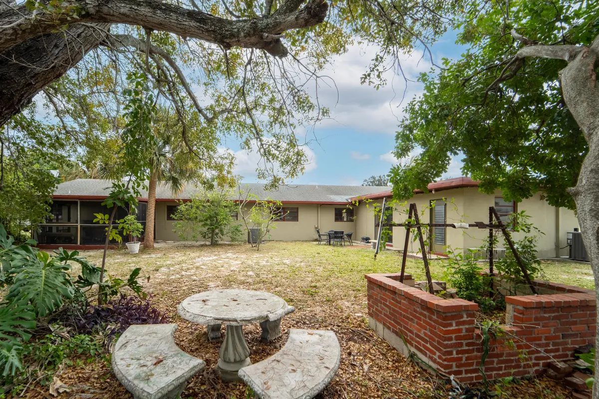 723n7thstlantana-4 at 723 N 7th Street, Lantana