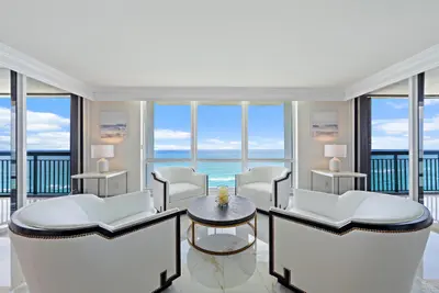 5380 N Ocean Drive 22i, Singer Island – Condominium for sale