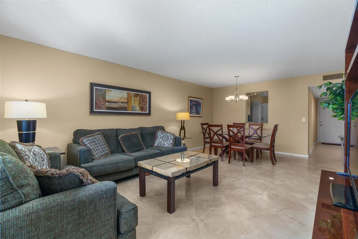 MLS LAYOUT ANGLE at 6515 Kensington Lane 201, Delray Beach