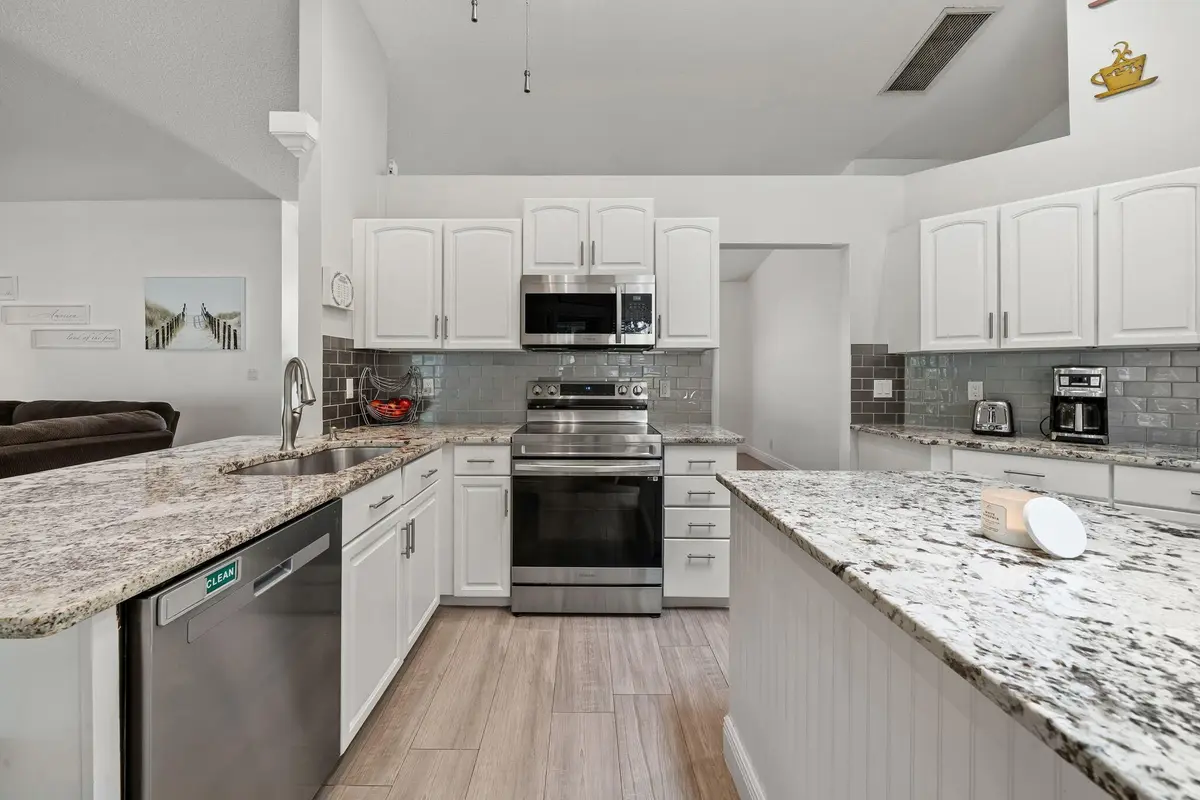 16-web-or-mls-DSC03252 at 1540 Farmington Court, Wellington