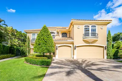 8927 Oakland Hills Drive, Delray Beach – sold