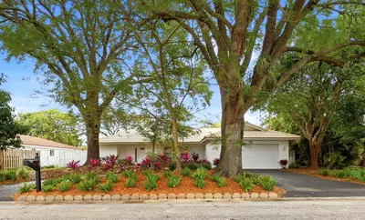 8857 NW 3rd Place, Coral Springs – sold