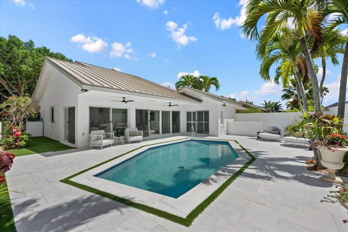 36-LUX_0944 at 422 River Edge Road, Jupiter