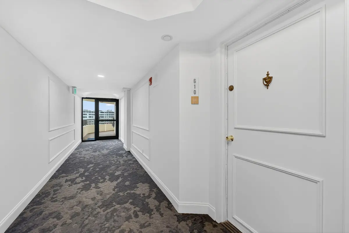 9-web-or-mls-DON01940 at 3610 S Ocean Boulevard 610, South Palm Beach