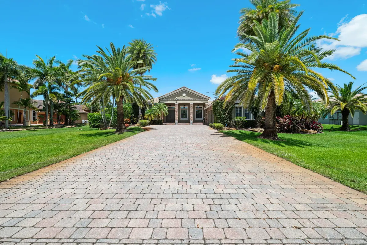 3-web-or-mls-11371-nw-6th-st at 11371 NW 6th Street, Plantation