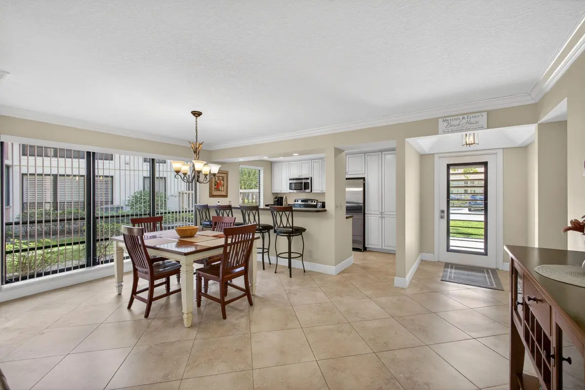 Dining Area at 112 Brackenwood Road, Palm Beach Gardens