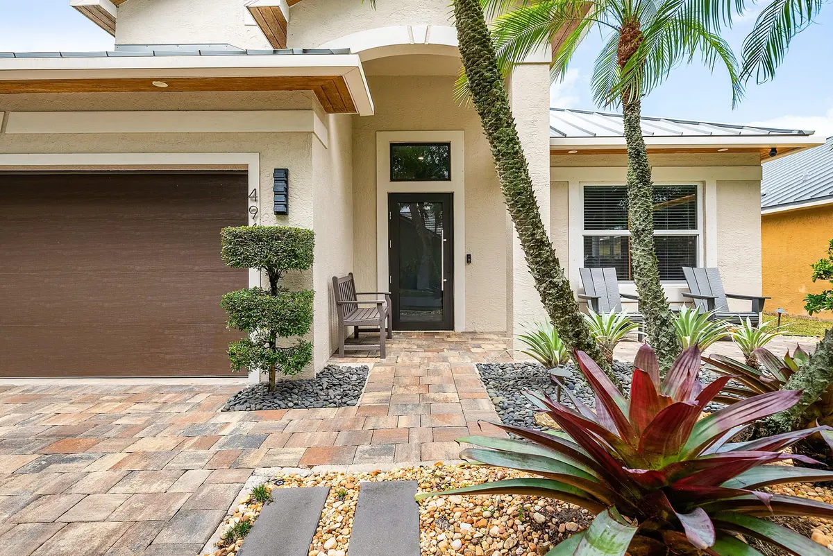 494 Enfield Ct at 494 Enfield Court, Delray Beach