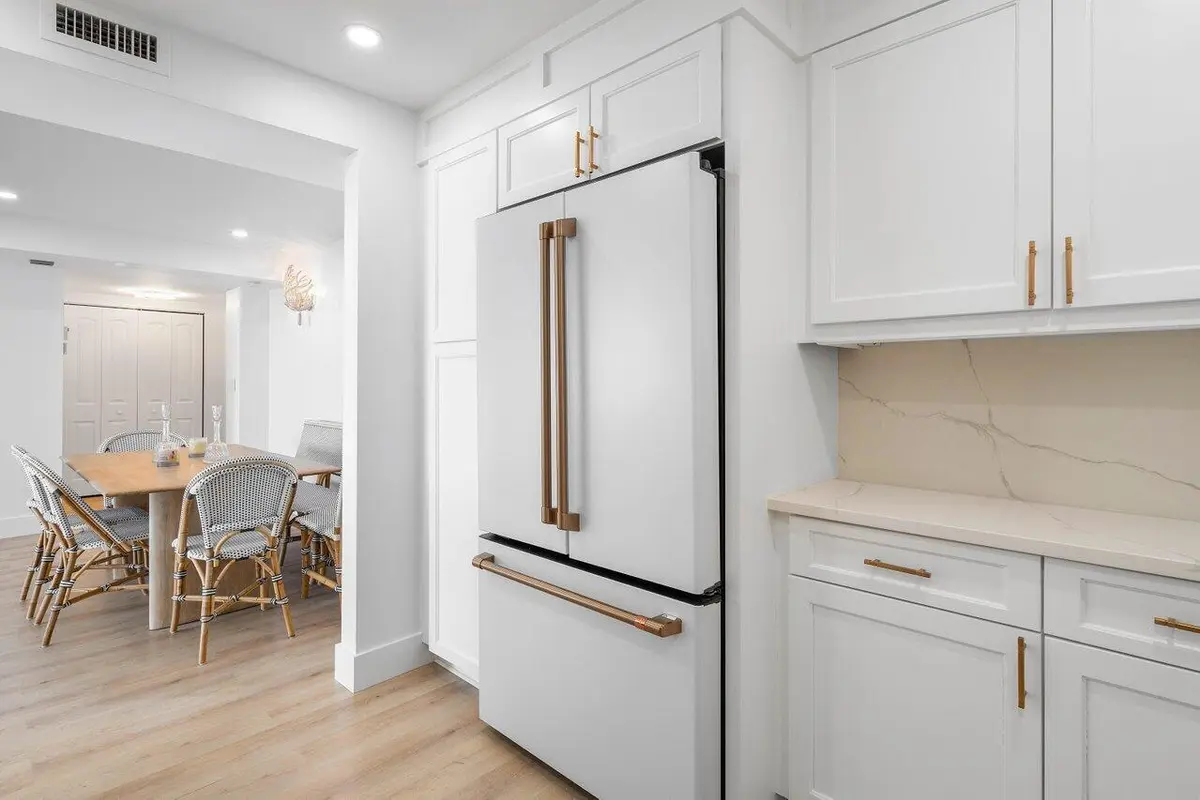 005-1701SouthFlaglerDrive-WestPalmBeach- at 1701 S Flagler Drive 505, West Palm Beach