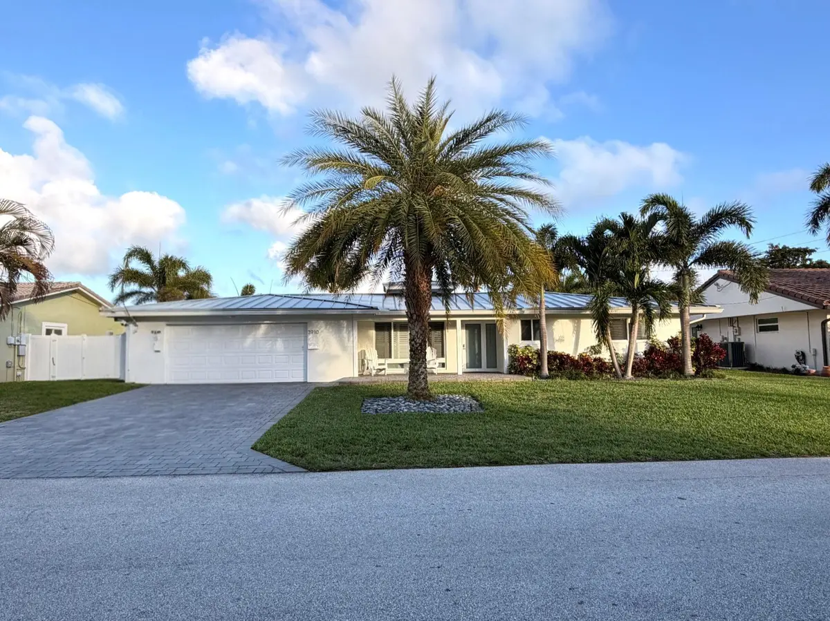 Front 5 at 3910 NE 26th Avenue, Lighthouse Point