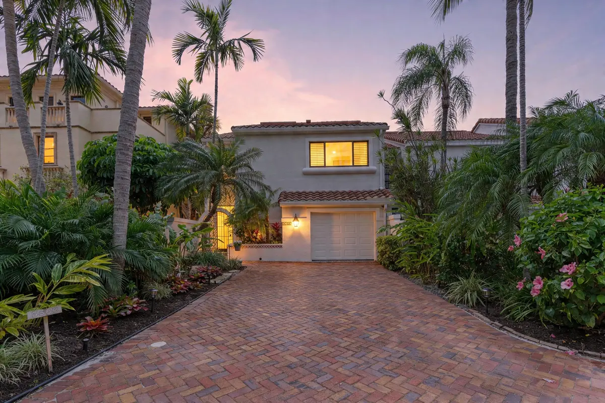 Twlight at 5552 N Ocean Boulevard 1a, Ocean Ridge