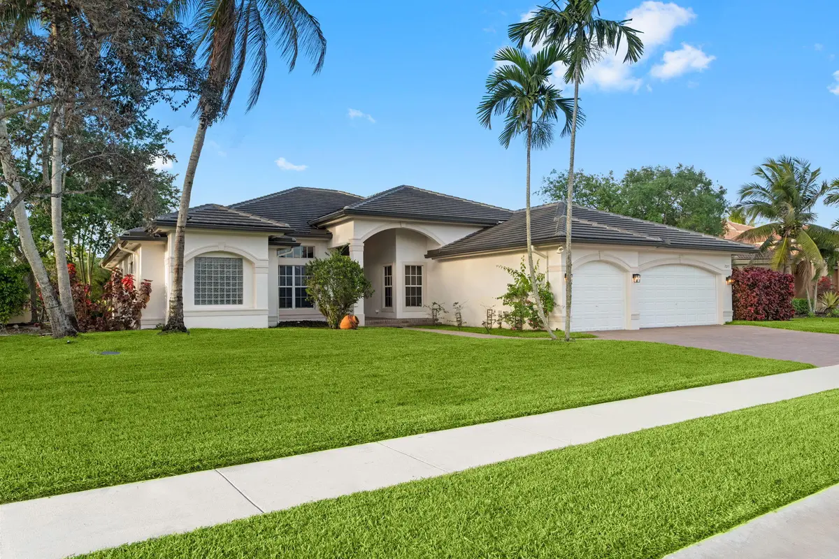 5-web-or-mls-A7R08079 copy at 15273 SW 37th Street, Davie