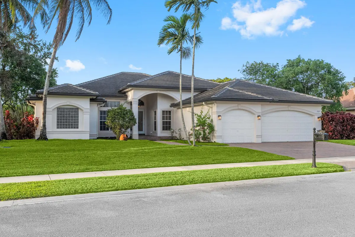 6-web-or-mls-A7R08112 copy at 15273 SW 37th Street, Davie