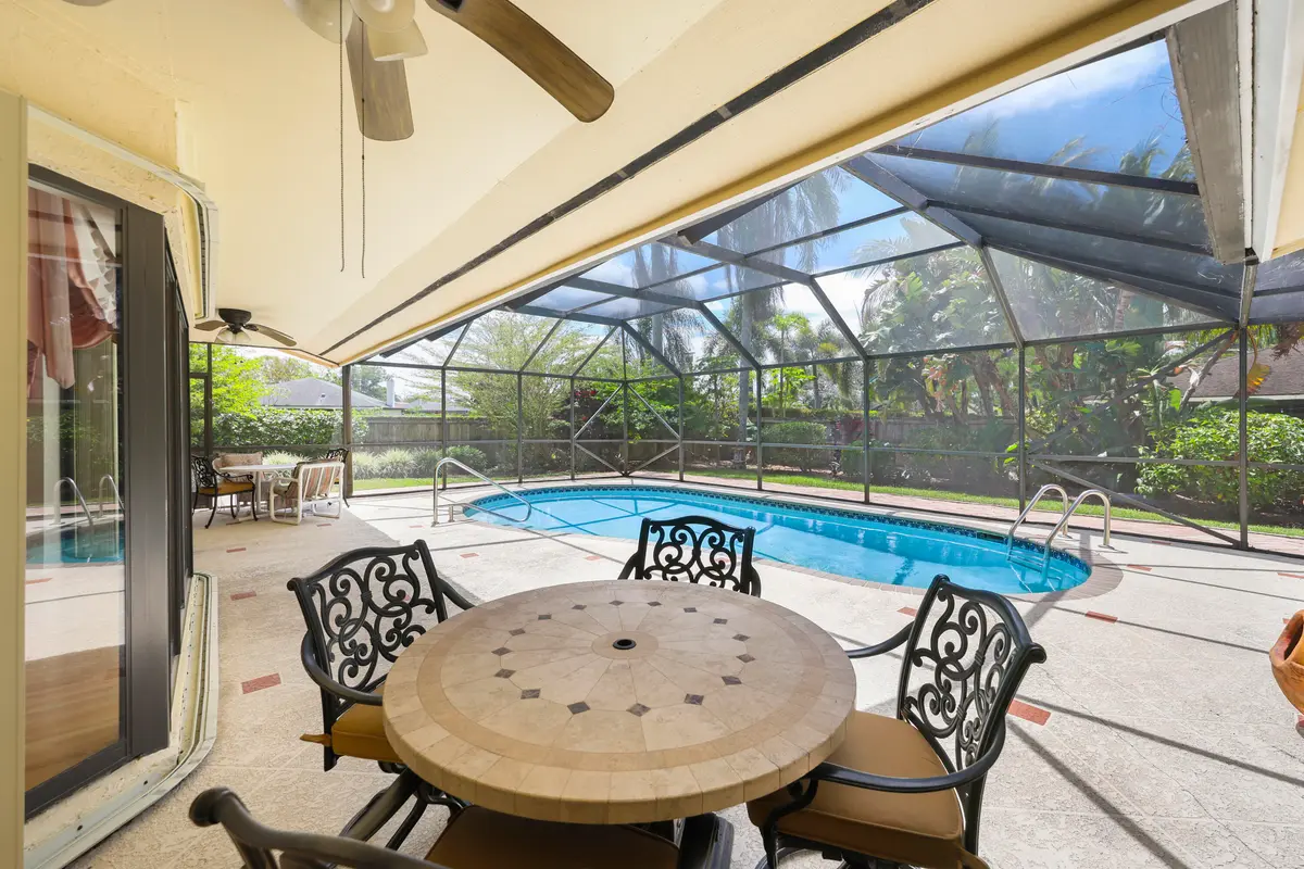 12378 Sawgrass Ct at 12378 Sawgrass Court, Wellington
