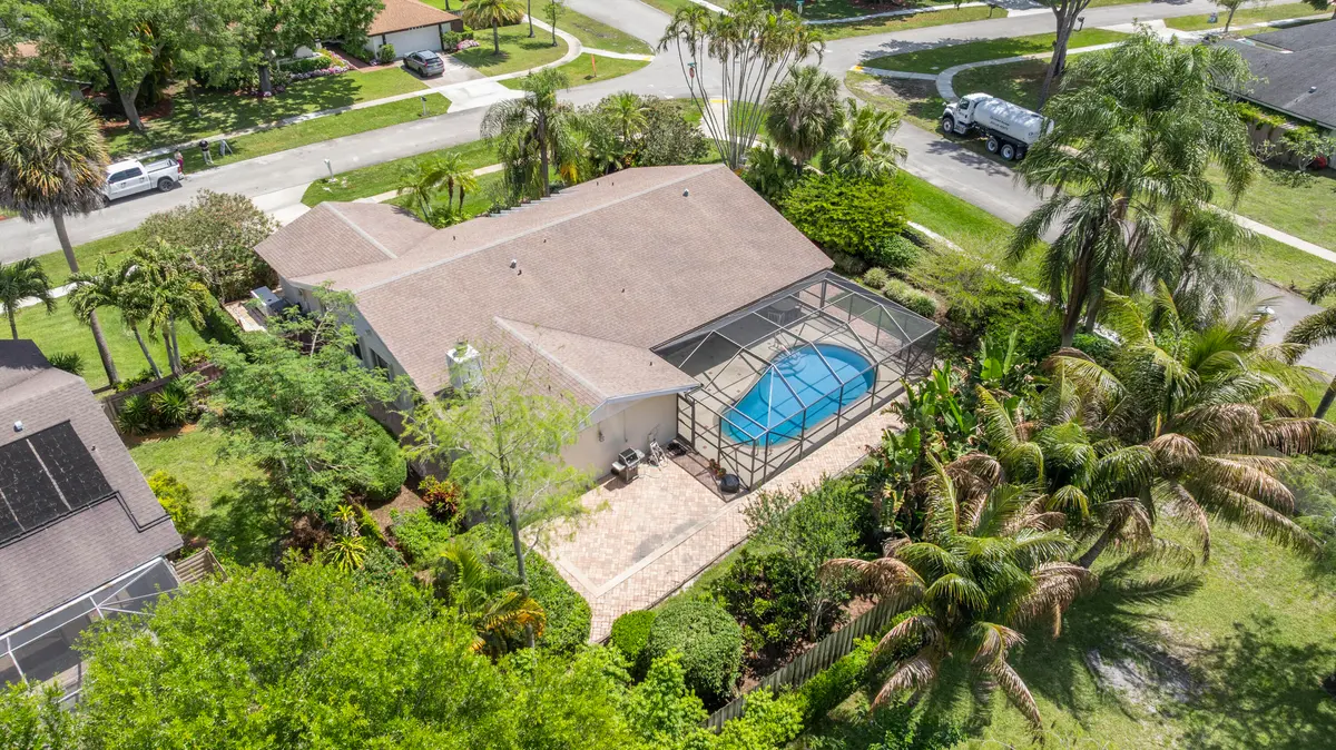 12378 Sawgrass Ct at 12378 Sawgrass Court, Wellington