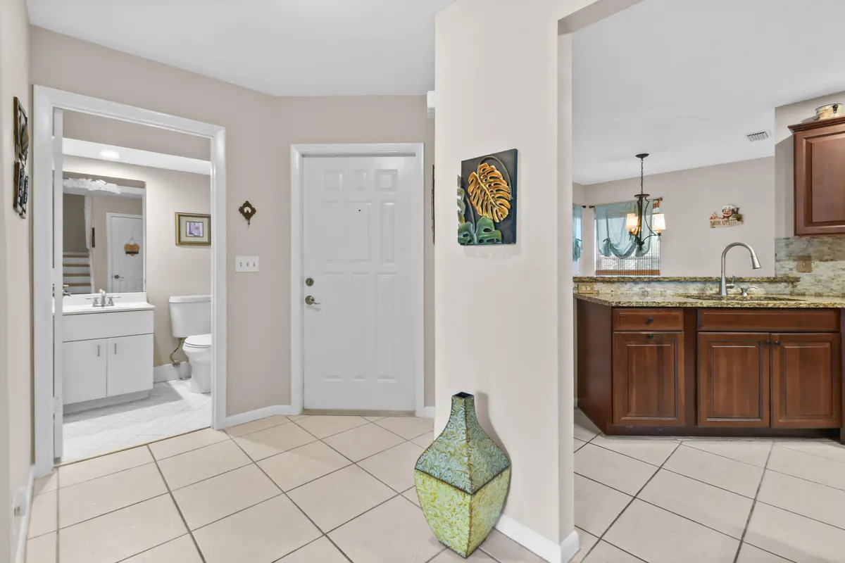 Foyer 2 at 1003 Ocean Dunes Circle, Jupiter