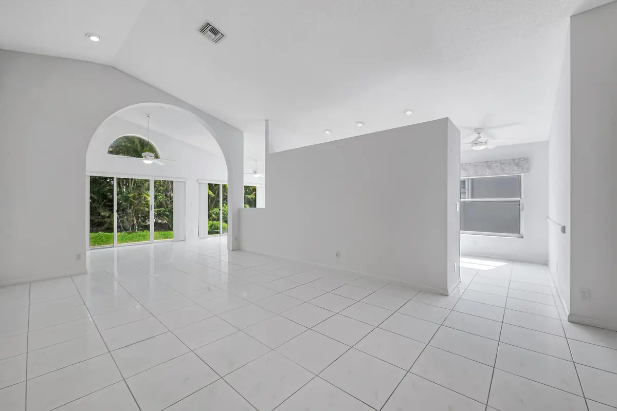 Living Area at 9758 Harbour Lake Circle, Boynton Beach
