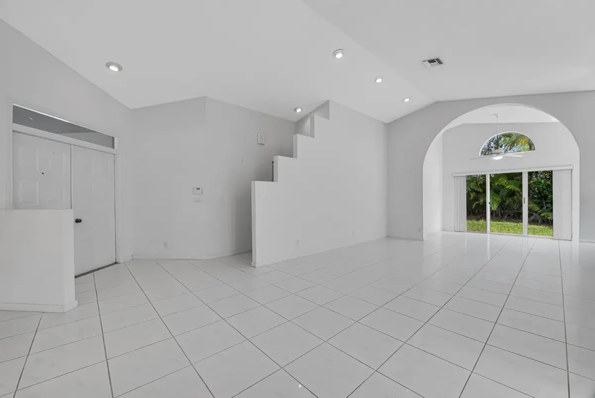Living Area at 9758 Harbour Lake Circle, Boynton Beach