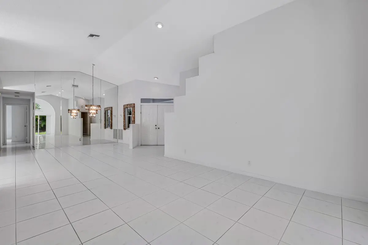Living Area at 9758 Harbour Lake Circle, Boynton Beach