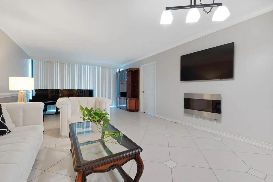 Living 1 at 2400 Presidential Way 1206, West Palm Beach